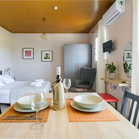 Siora Maria Apartment Аргостолион Екстериор снимка