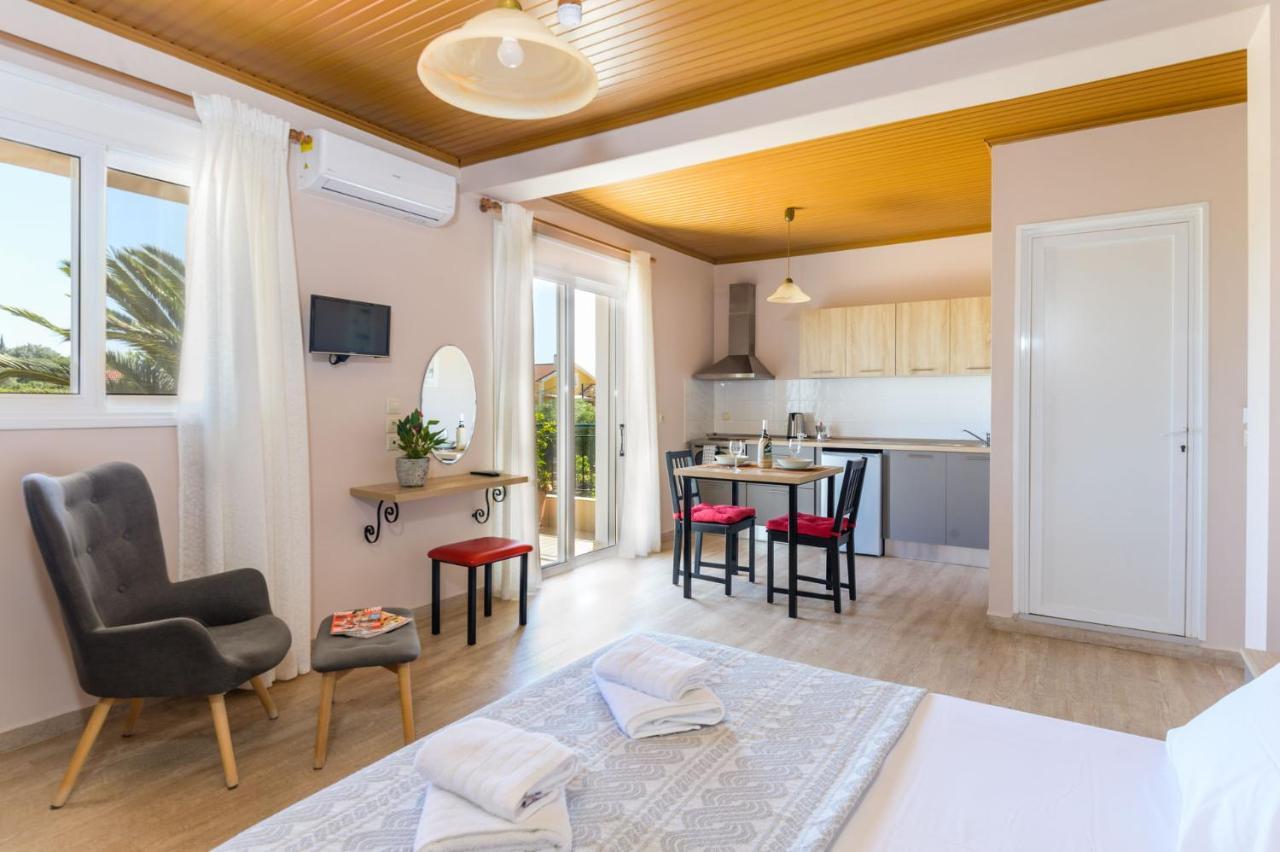 Siora Maria Apartment Аргостолион Екстериор снимка