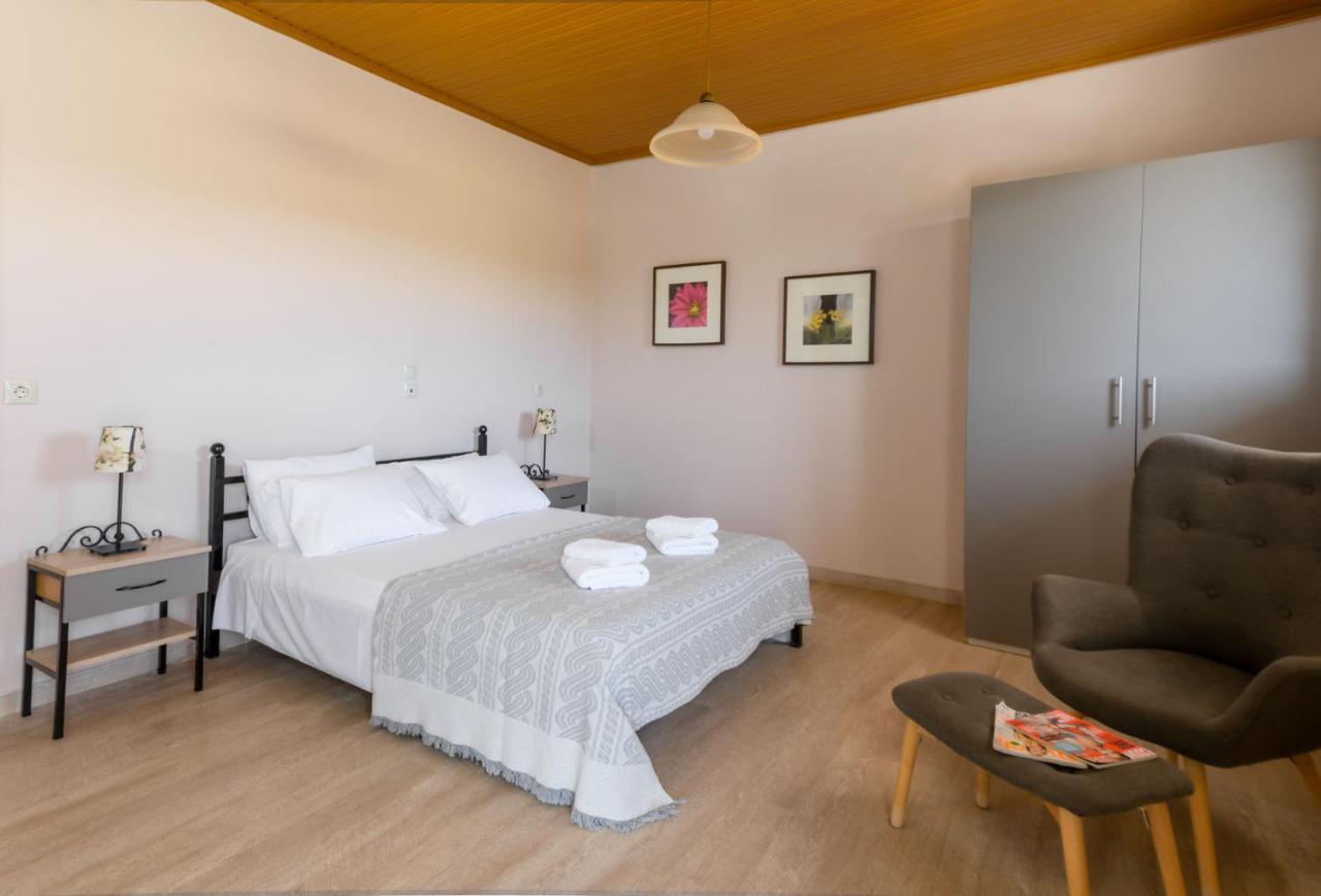 Siora Maria Apartment Аргостолион Екстериор снимка