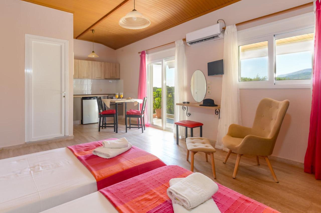 Siora Maria Apartment Аргостолион Екстериор снимка